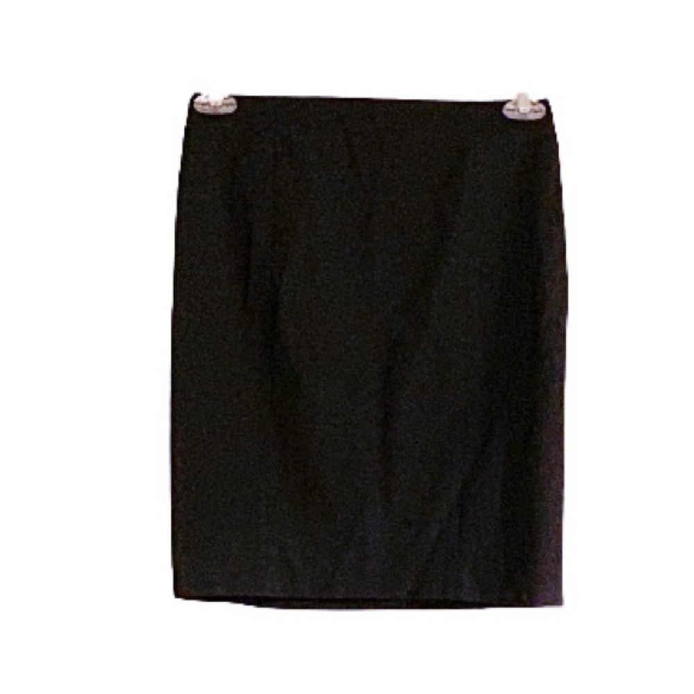 ⭐️Banana Republic black skirt